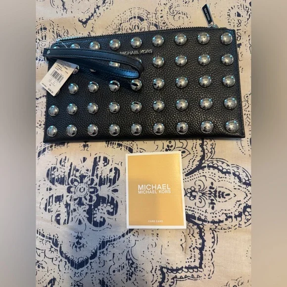 Michael Kors Black Wristlet with Silver Accents. New - Picture 1 of 5